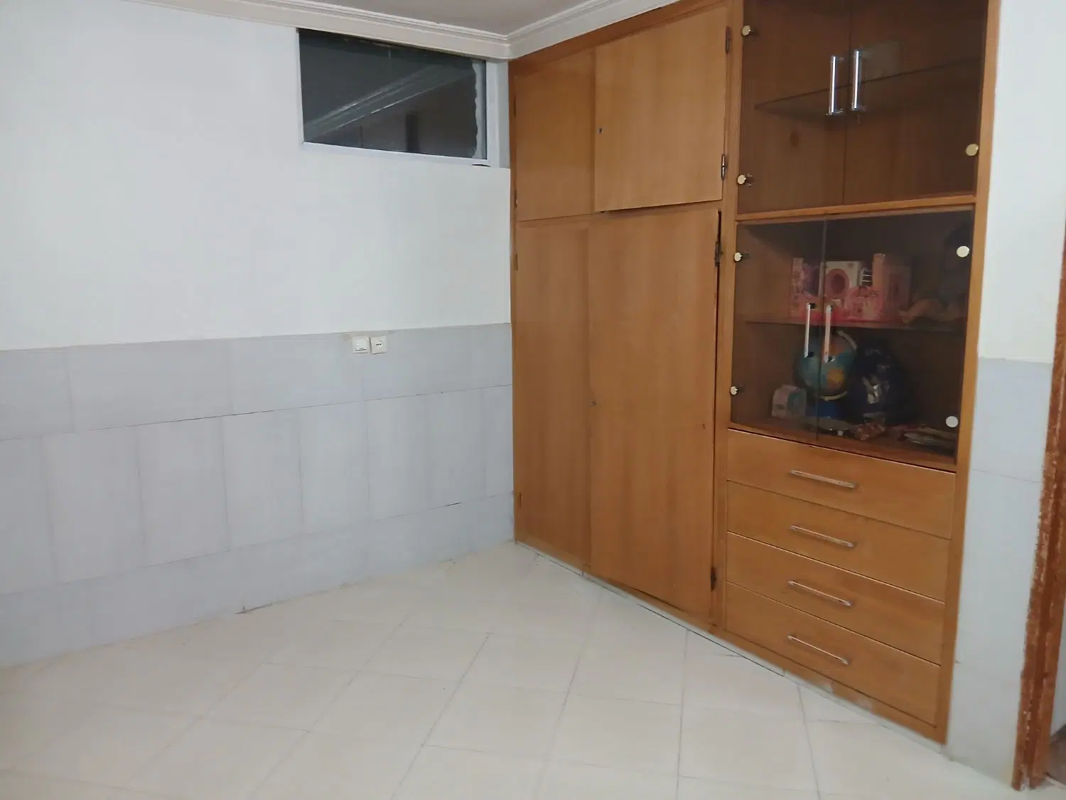 یک باب منزل مسکونی رهن واجاره