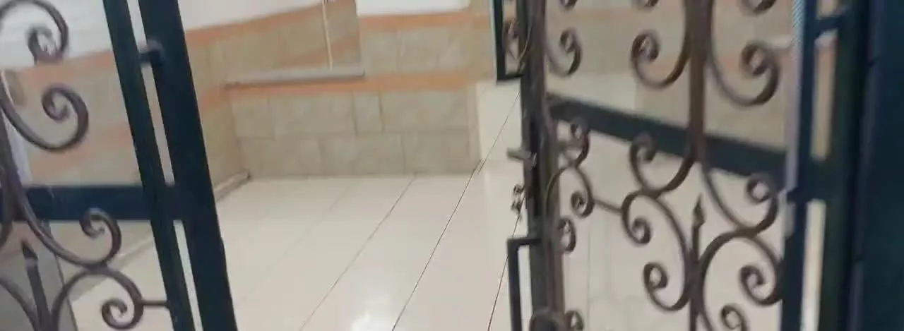 واحد۷۵متری.همکف خیابان حکیم۶