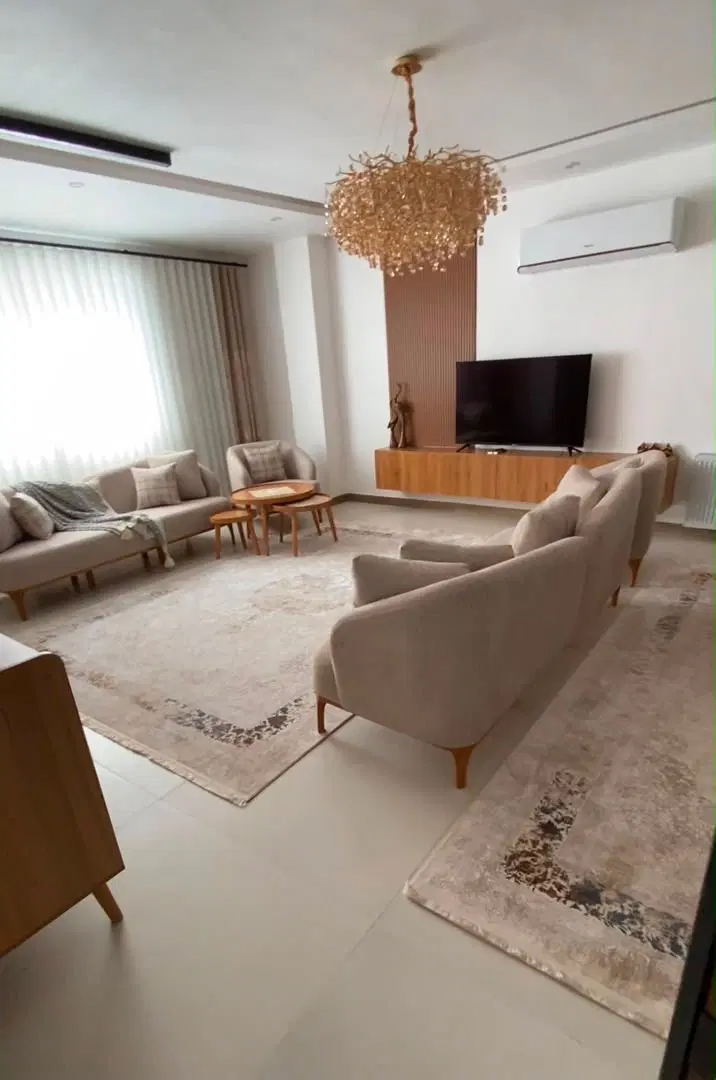 آپارتمان ۱۲۵ متری طالقانی اول