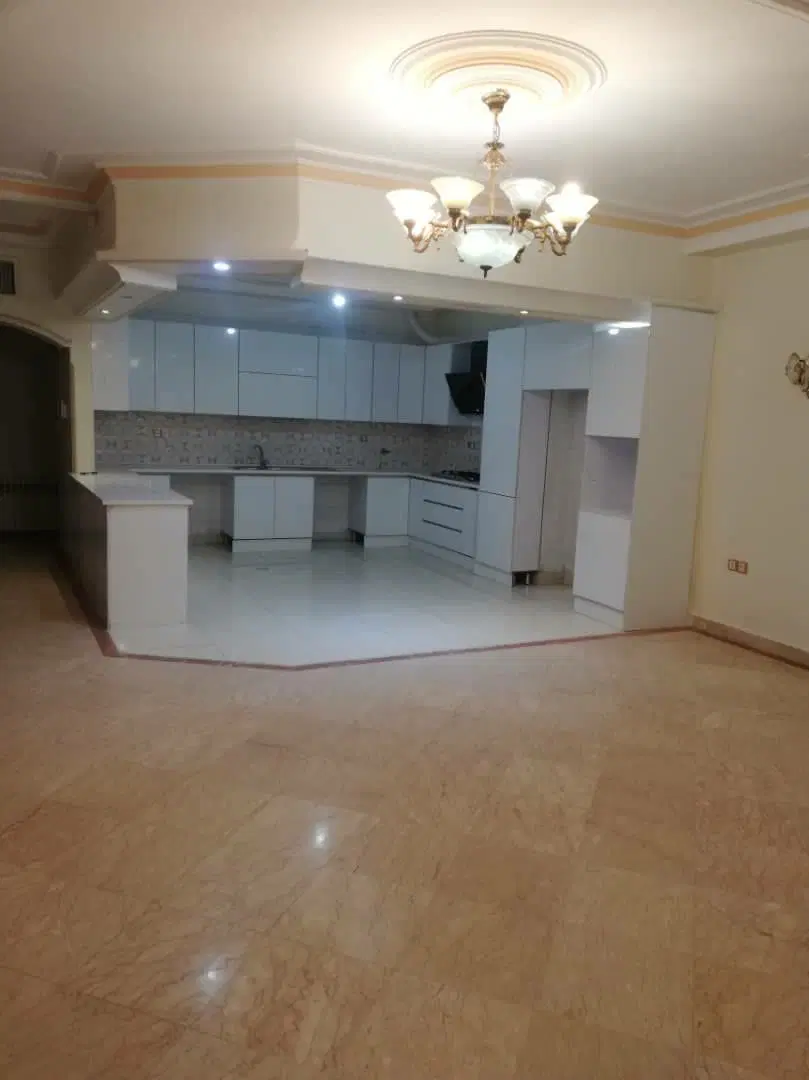 آپارتمان ۲۱۰متری تخلیه