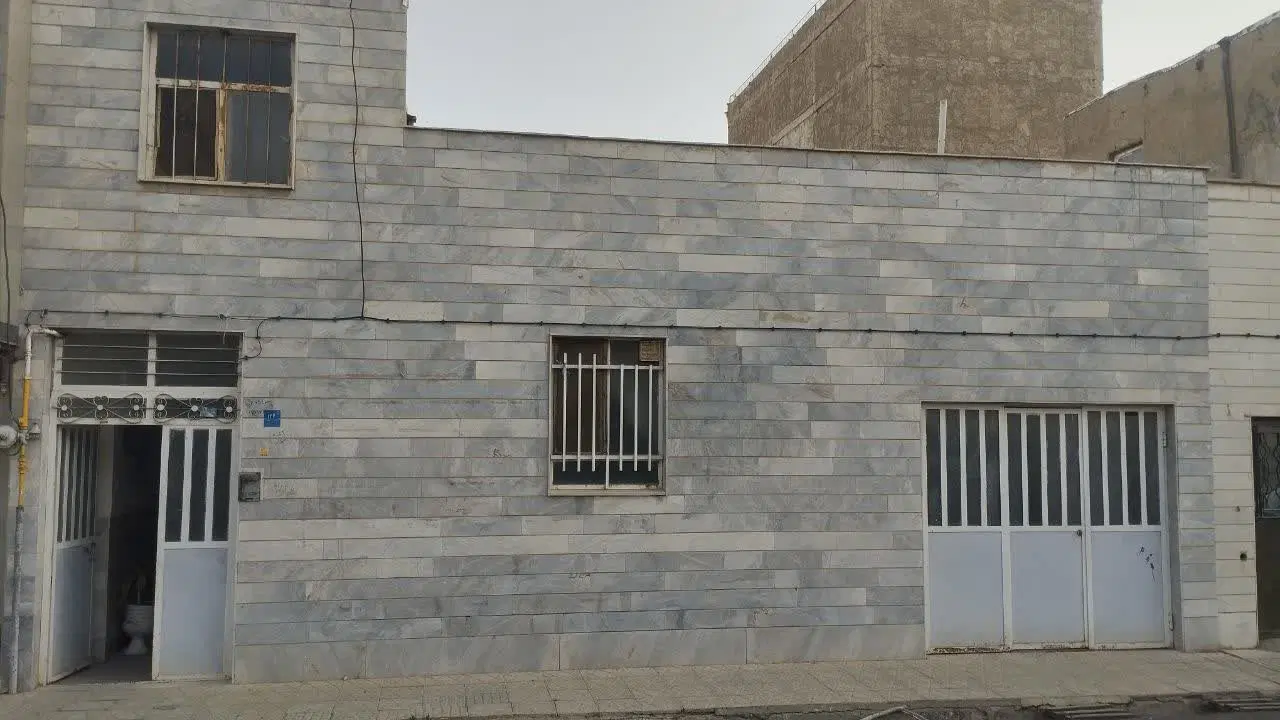۲۸۸ مترجنوبی خیابان ۱۲ متری