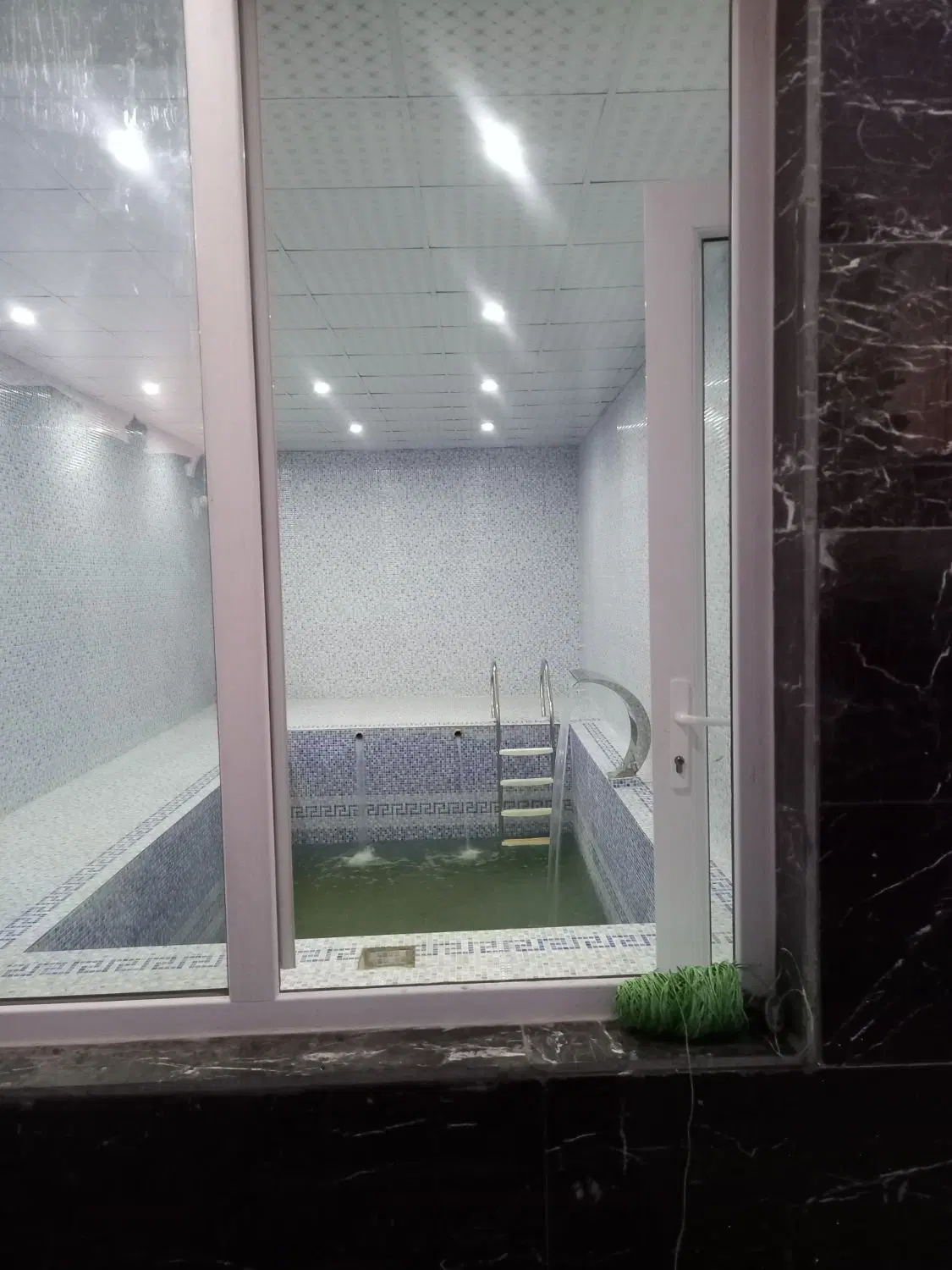 ویلا ۳۰۰ متری شهریار انجم آباد