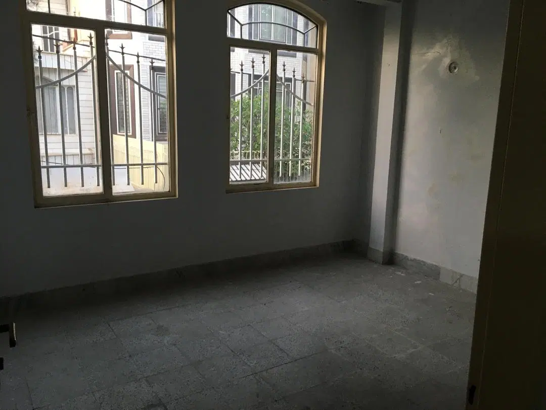 خانه ویلایی بزرگ‌