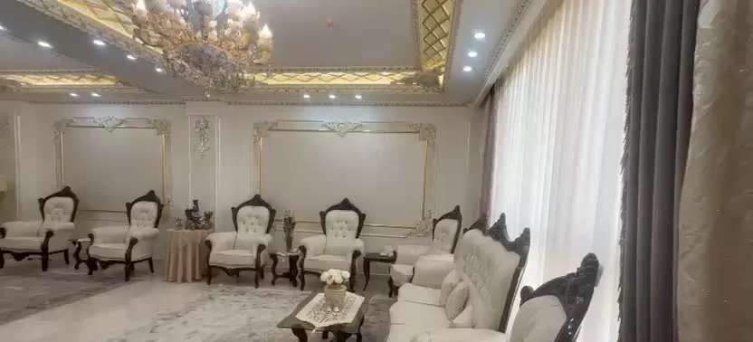 145 متر 3خواب تک واحدی فول امکانات