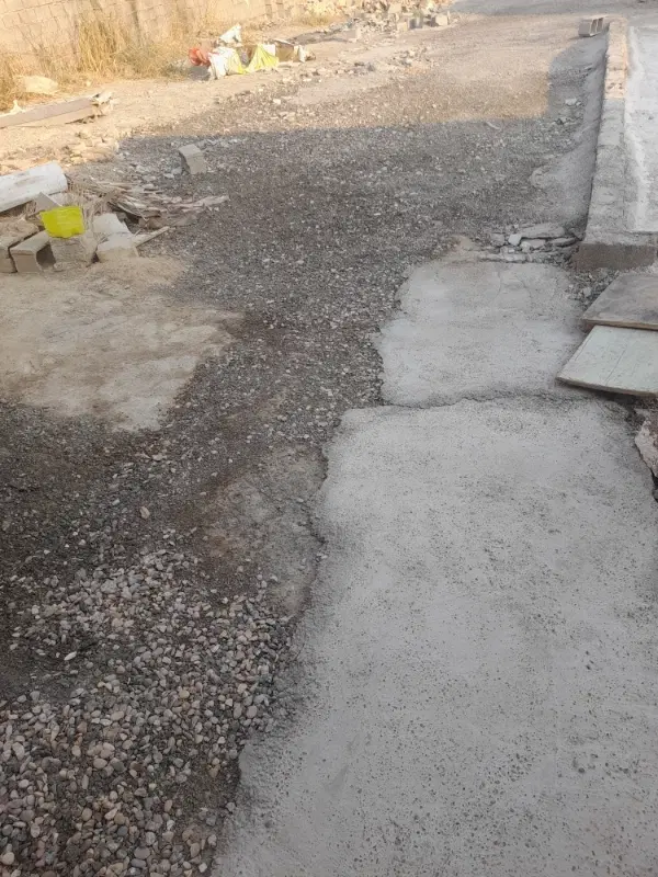 زمین روبه روی پردیس