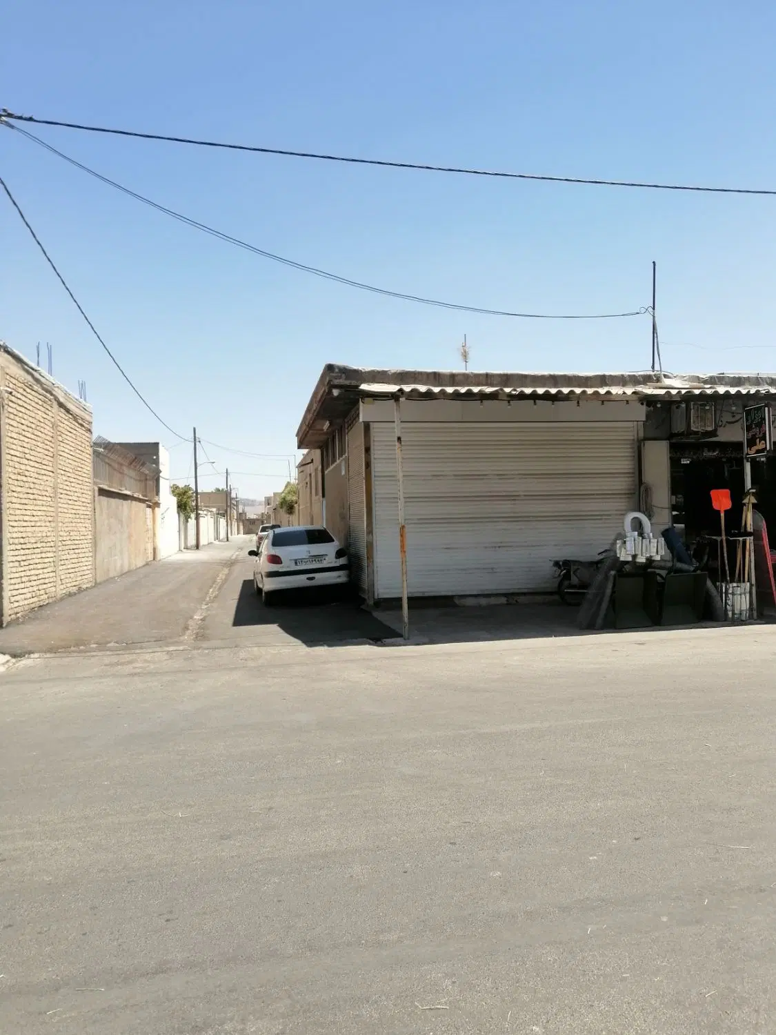 کارگاه نجاری باتمام امکانات