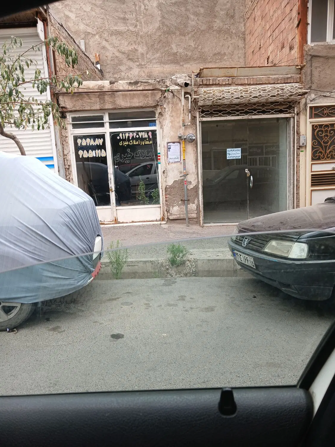 اجاره یه باب مغازه ده متری