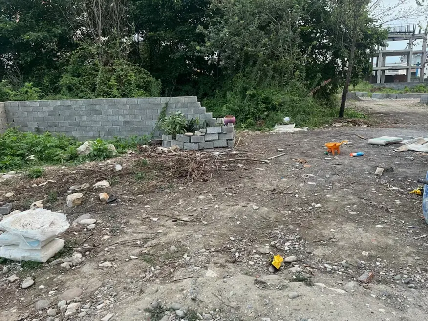 زمین ۱۸۰ متری کردیکلا شاپرک