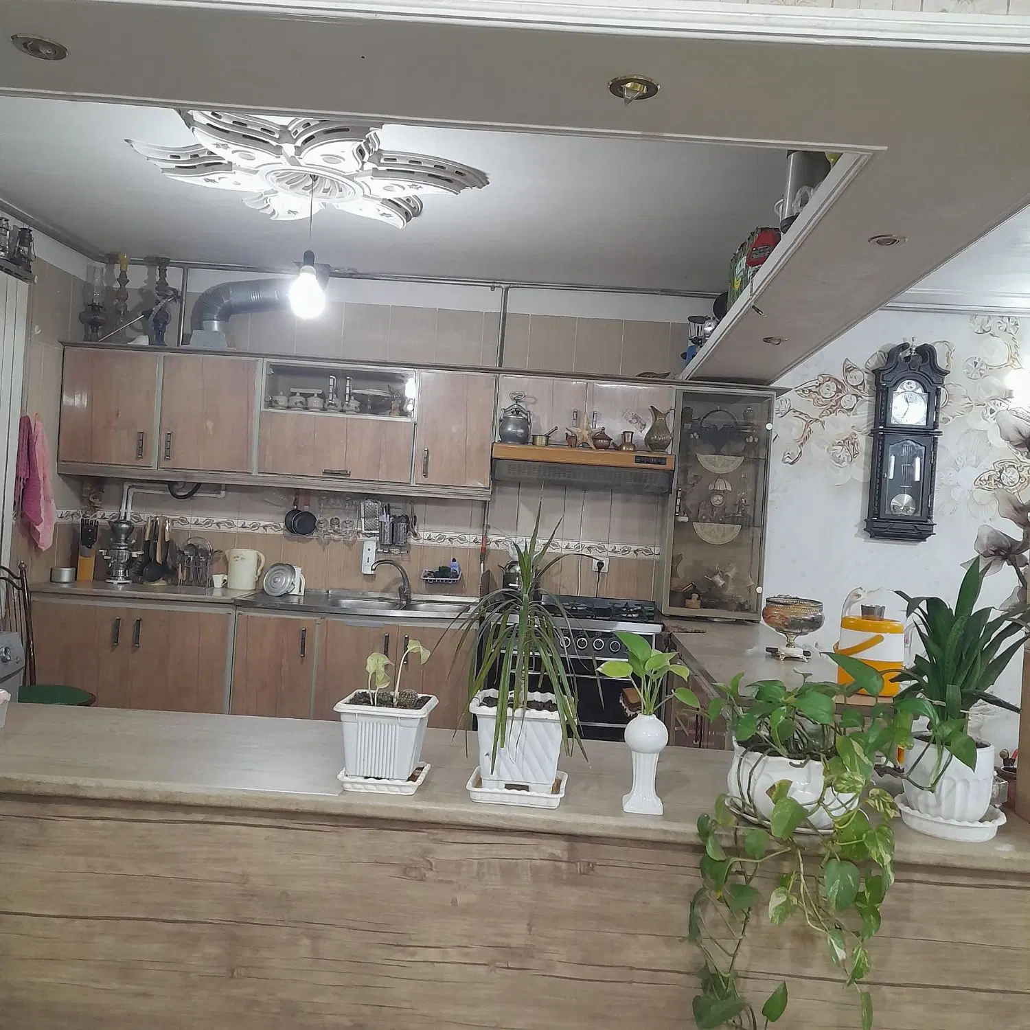 دوطبقه بهاران ۴