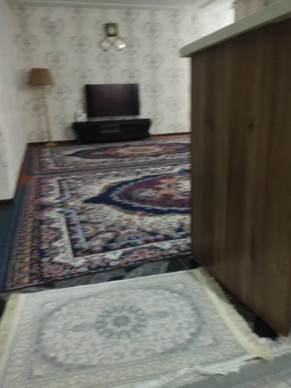 کیان خیابان وحید بین کیان غزنوی پلاک 98