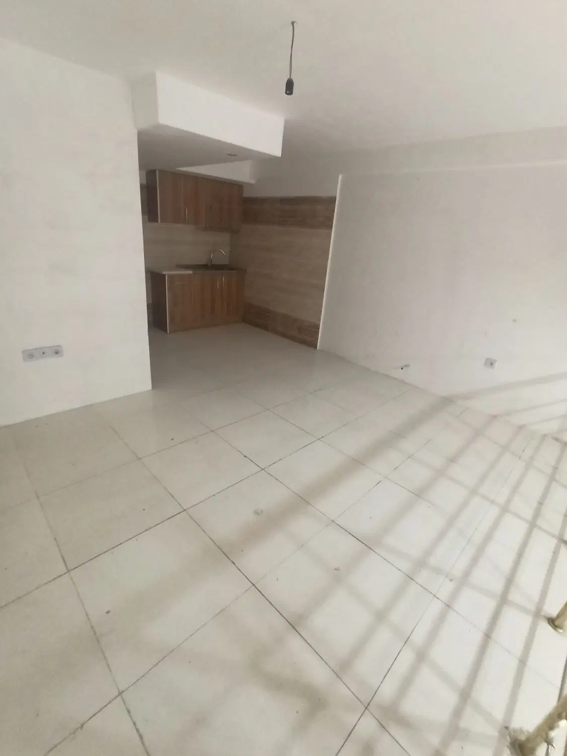 75 متر تاپ لوکیشن