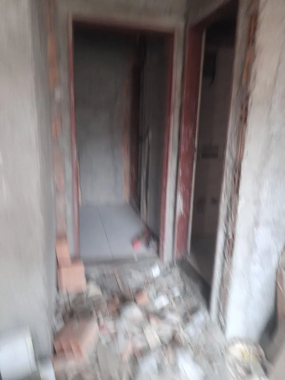 آپارتمان ۸۲متری طبقه دو