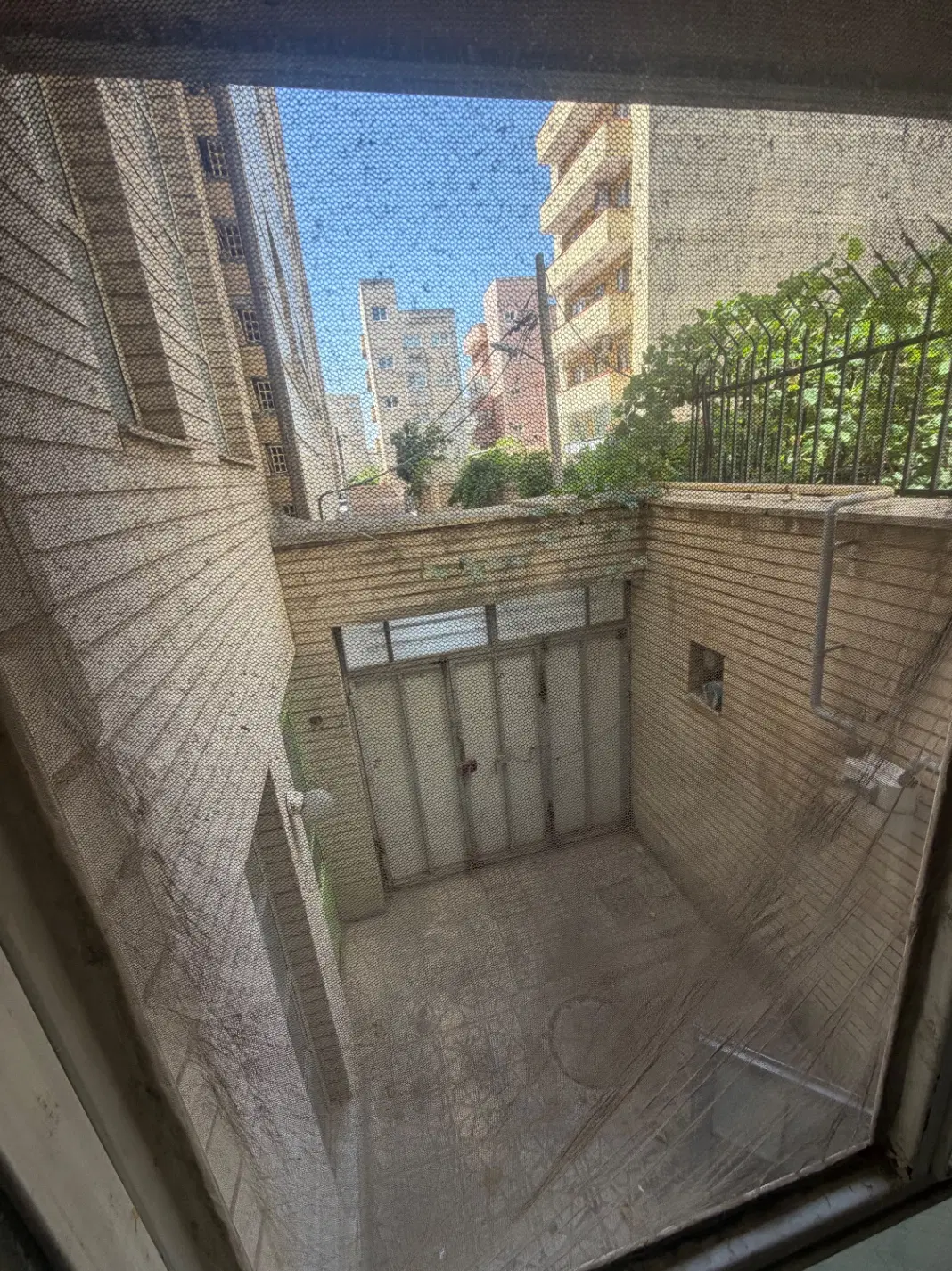 رهن و اجاره حیاط