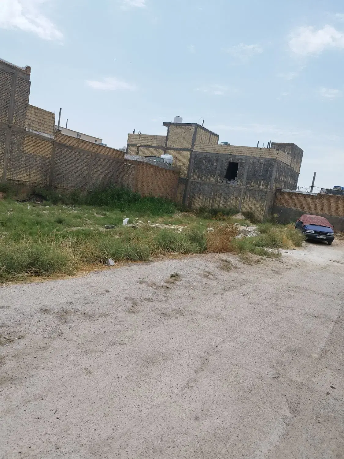 فروش زمین ۱۳۰ متری با مجوز در کوشکک ( بلوار اتحاد)