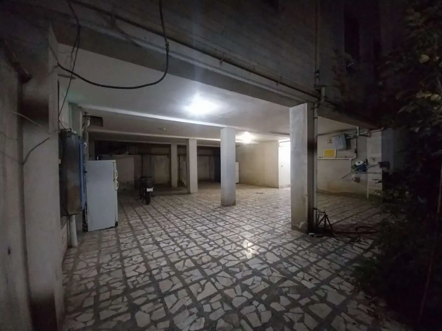 آپارتمان . طبقه دوم