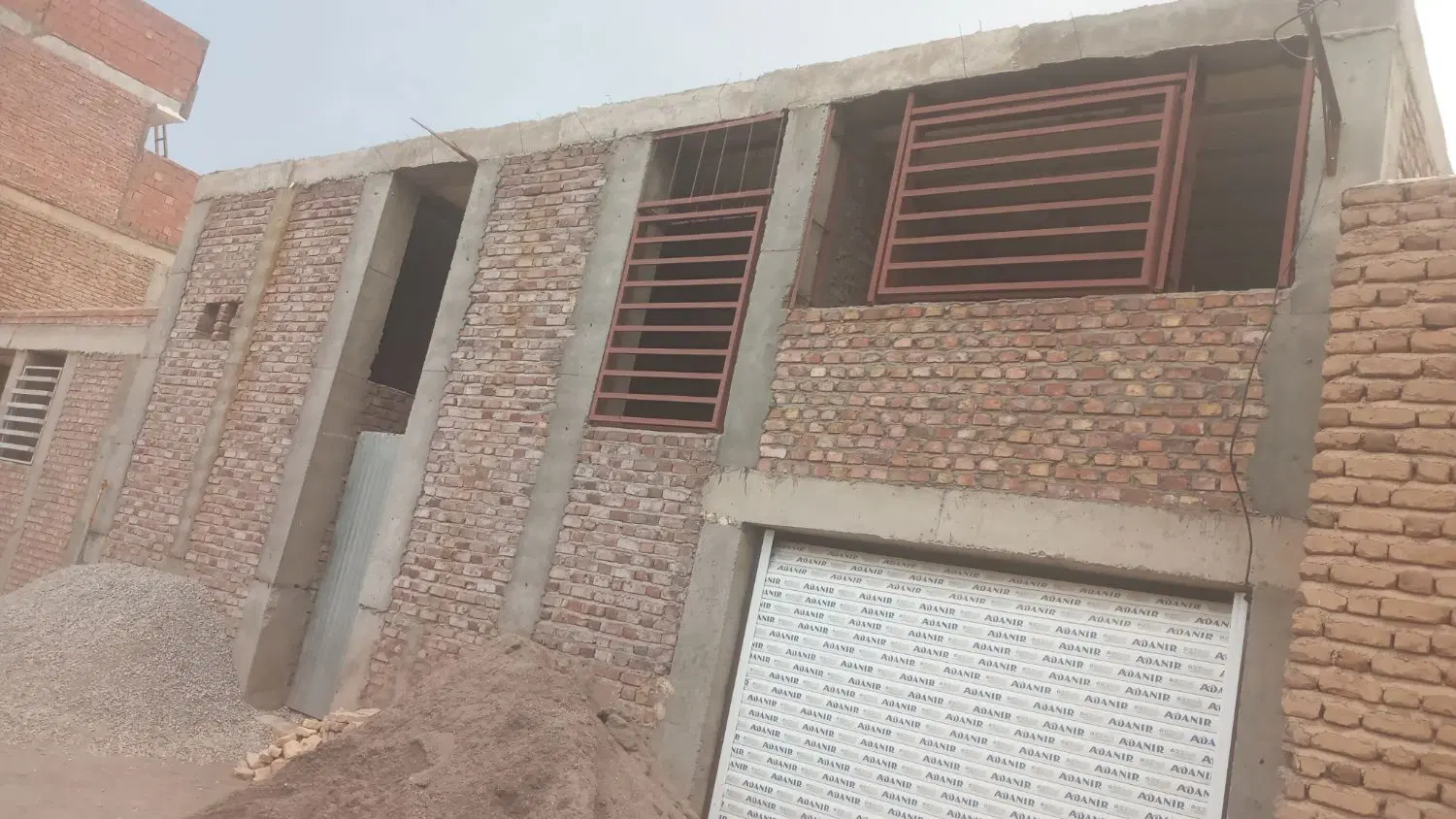 خونه نیم ساز زنگی آباد