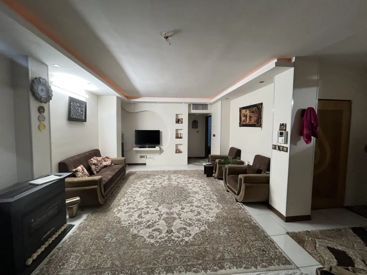 منزل ۳ طبقه
