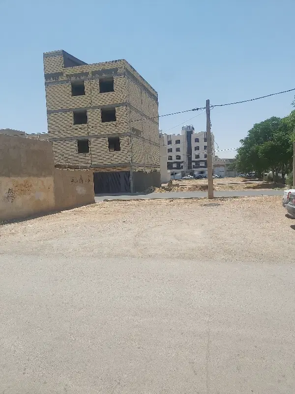 نیاییش جنوبی ۲۰۰ متری