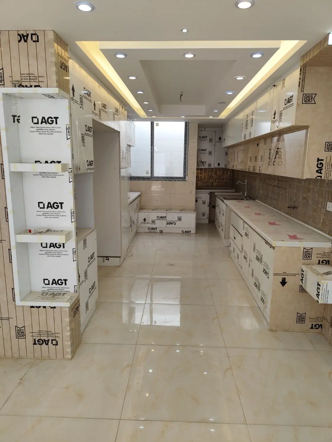 آپارتمان 140متری .3خواب.کلیدنخورده.خیابان نخل