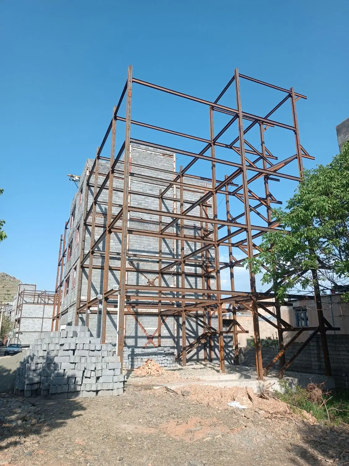 3 طبقه مسکونی حسن آباد