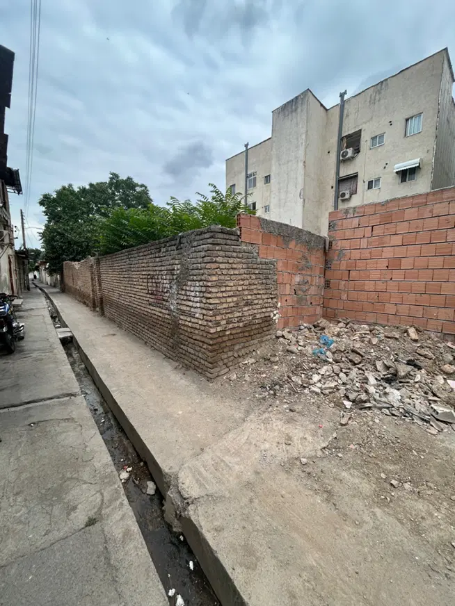 ۳۳۰ متر زمین _ بر ۲۲ متر _ مرکز شهر