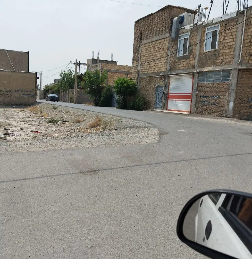 فروش یک قطعه زمین 180متری