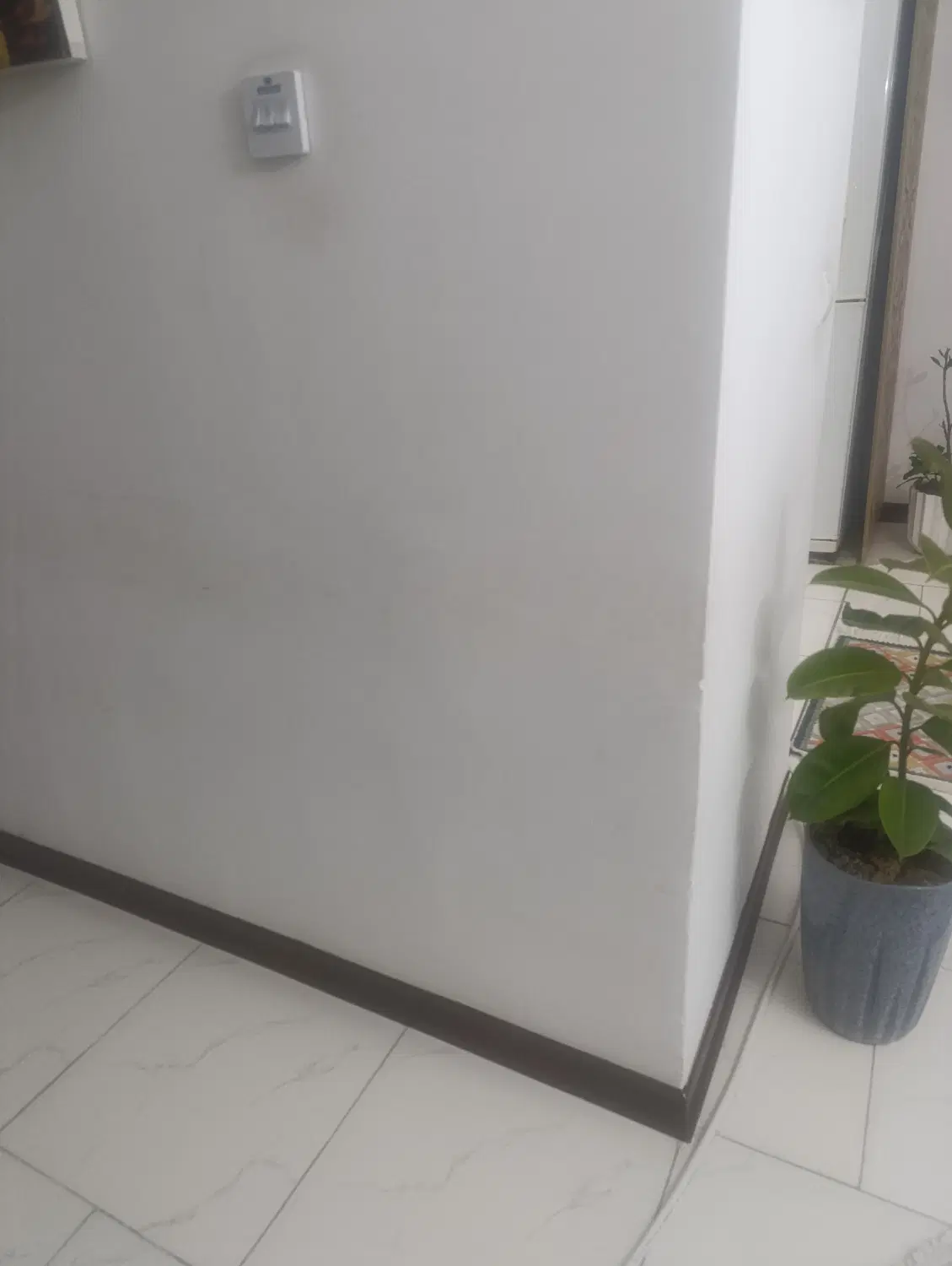 اجاره خانه ۶۰ متری با حیاط ماشین رو