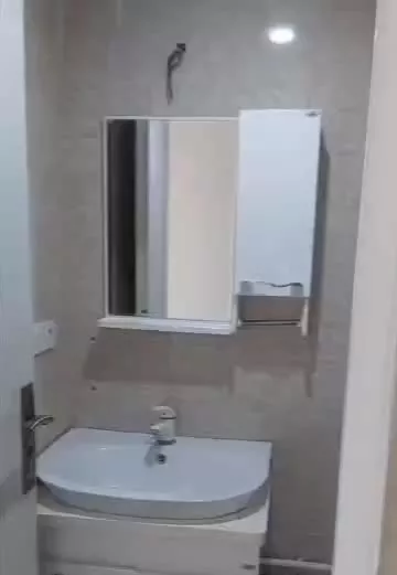 واحد اداری _۱۰۰ متری _بربلوار مولانا