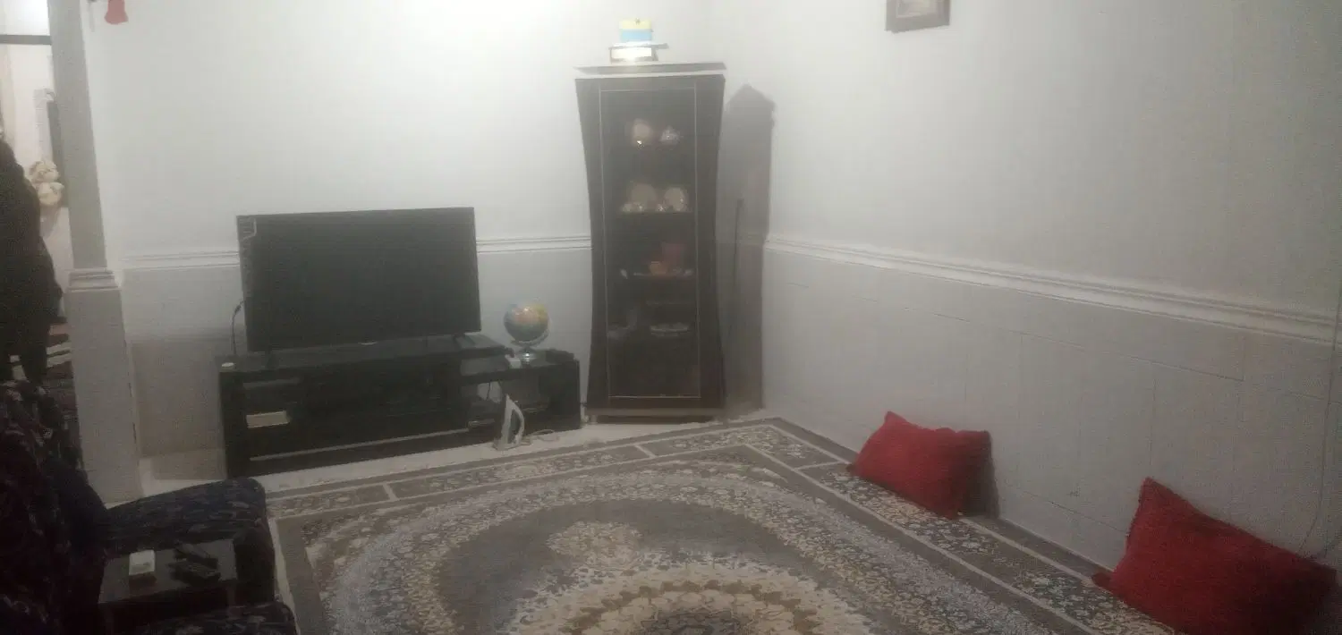 آپارتمان ۷۵ متری طبقه ۱