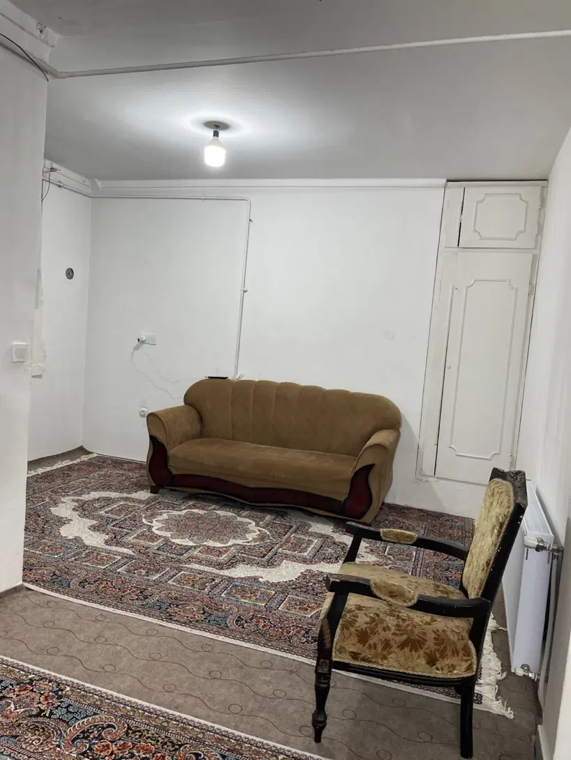 خانه ۷۰ متری شهدا نزدیک شهرداری