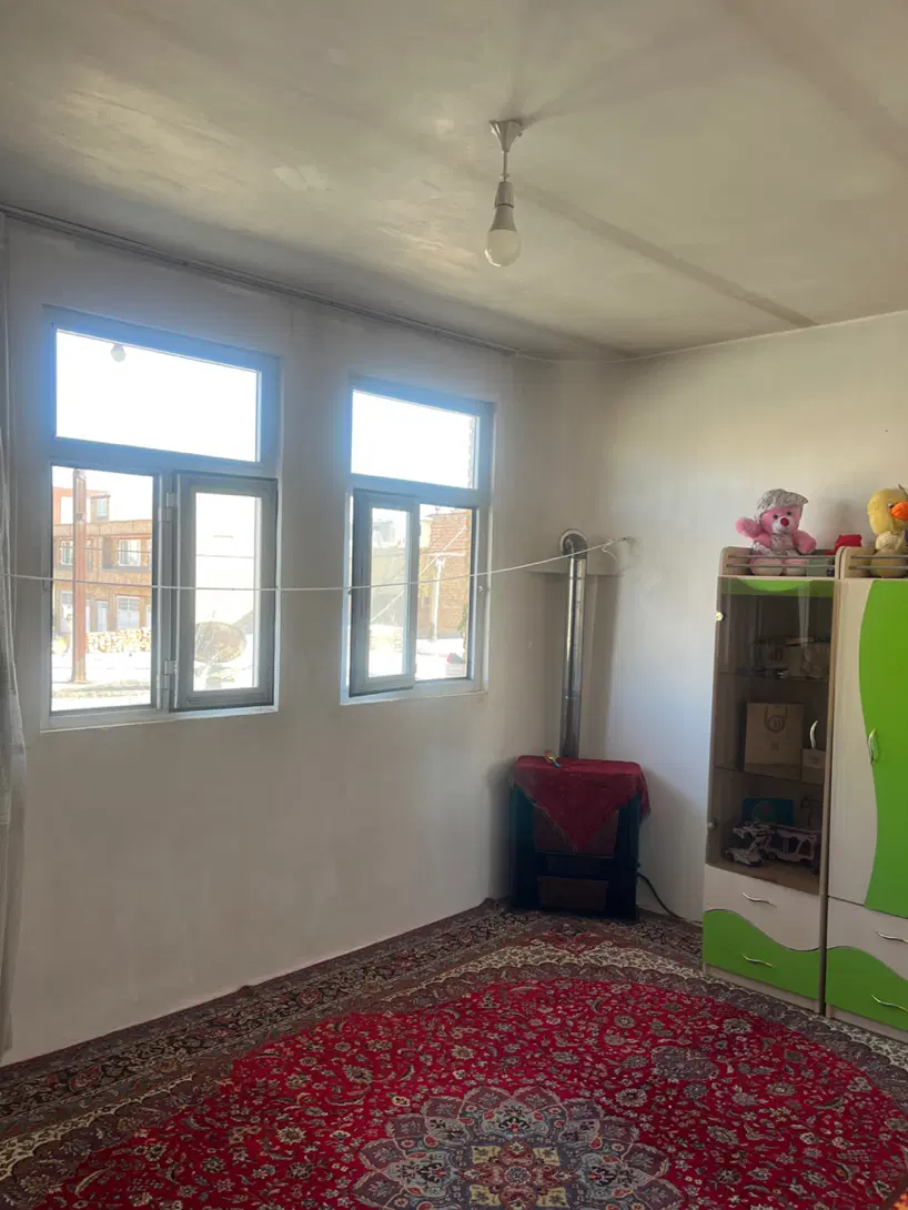 فروش حیاط ۲طبقه یک سرویس در دیگاله