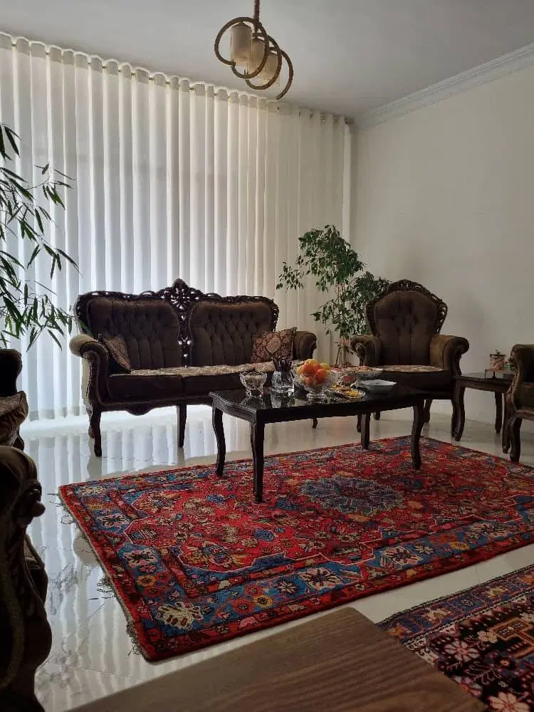 ۱۳۵ متر * طبقه ی اول * جمالزاده شمالی