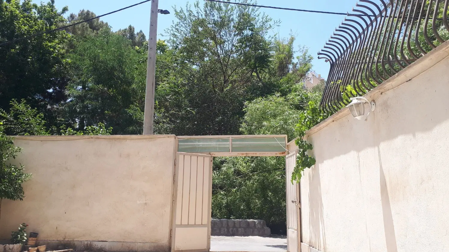 فروش خانه مسکونی باموقعیت فوق العاده استثنایی