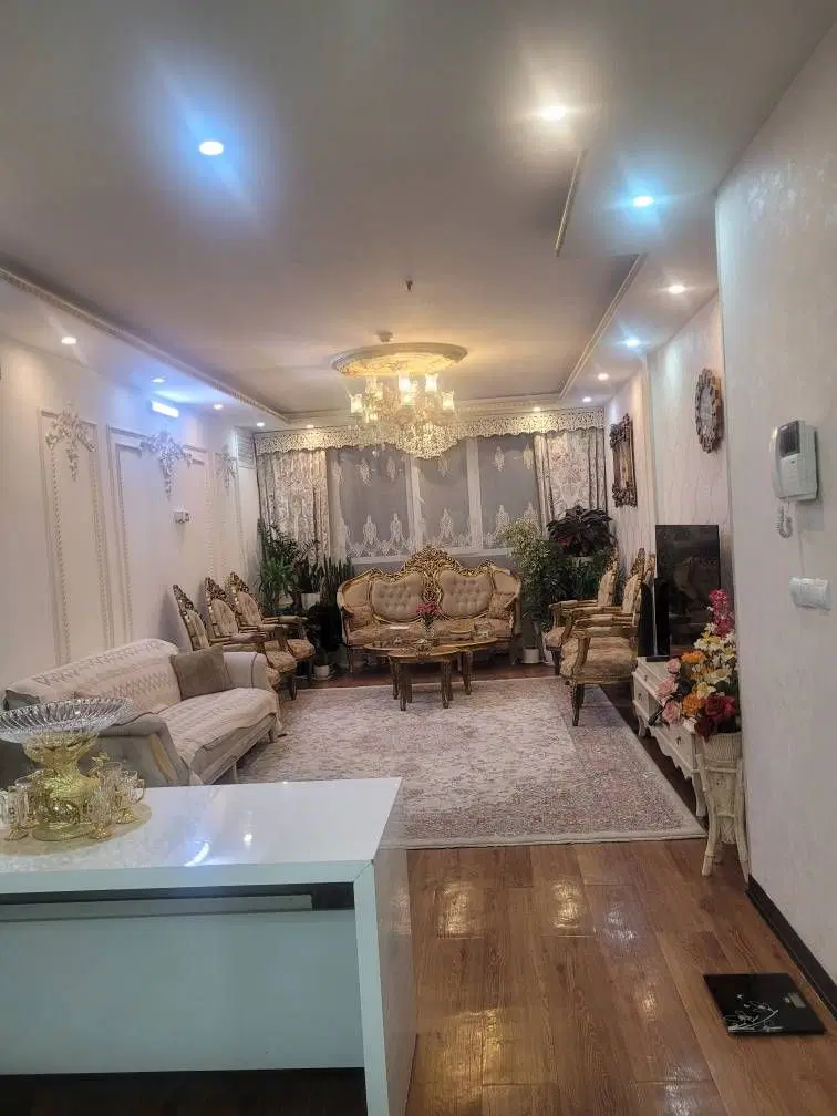 آپارتمان ۸۹متری فول شیک نقشه حسابی جنوبی