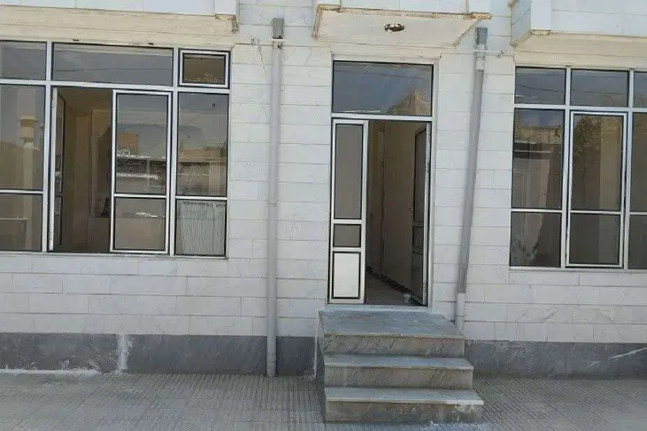 منزل مسکونی دربست و حیاط دار