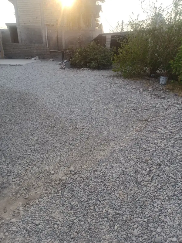 زمین شهر تخت