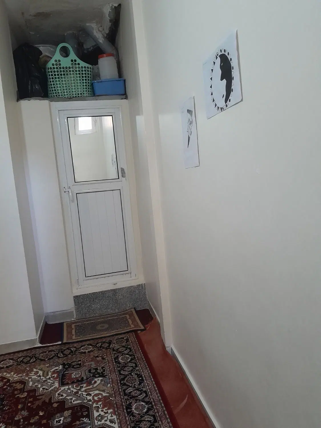 حیاط در خیابان اصولی
