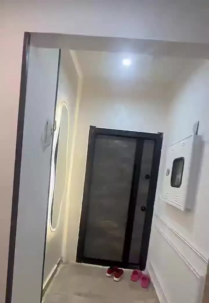 ۸۰ متر * فول * ۷ واحدی * گل طبقات * سند ۶ دانگ