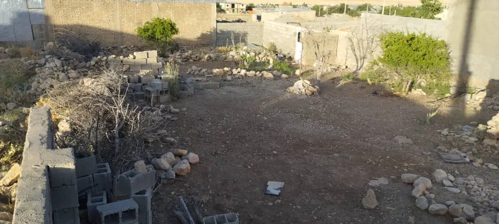 فروش زمین در روستای سیخ دارنگون با امتیاز آب و برق
