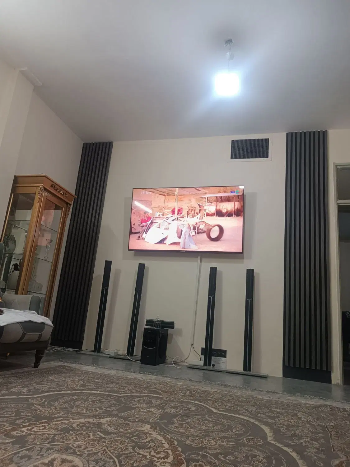 همخونه‌ آقا