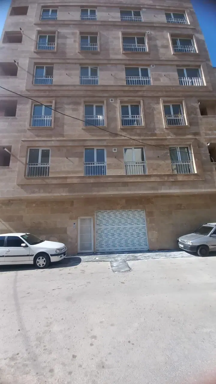 آپارتمان دو خواب خوش نقشه