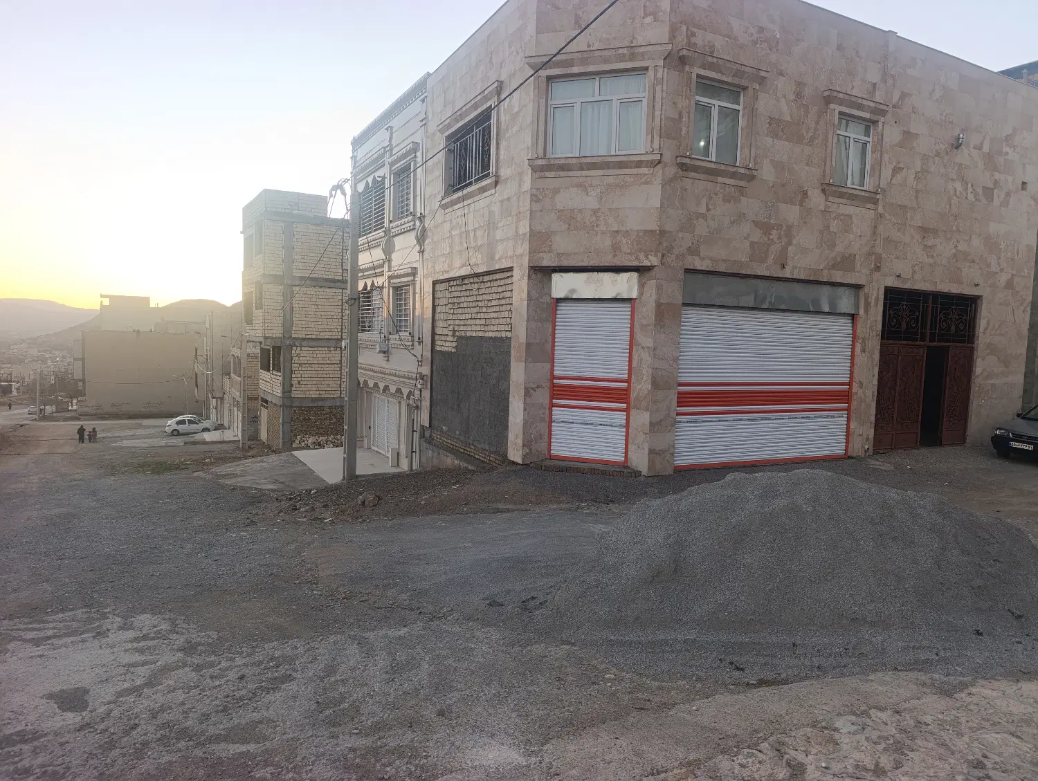 اجاره مغازه برای انبار (۶۰متر)کوی ارتش فاز دو