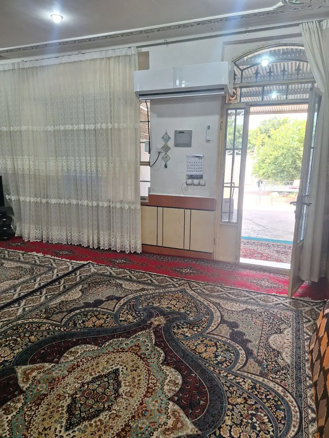 صفی ابادمنزل۲۱۰متر خیابان ذستغیب