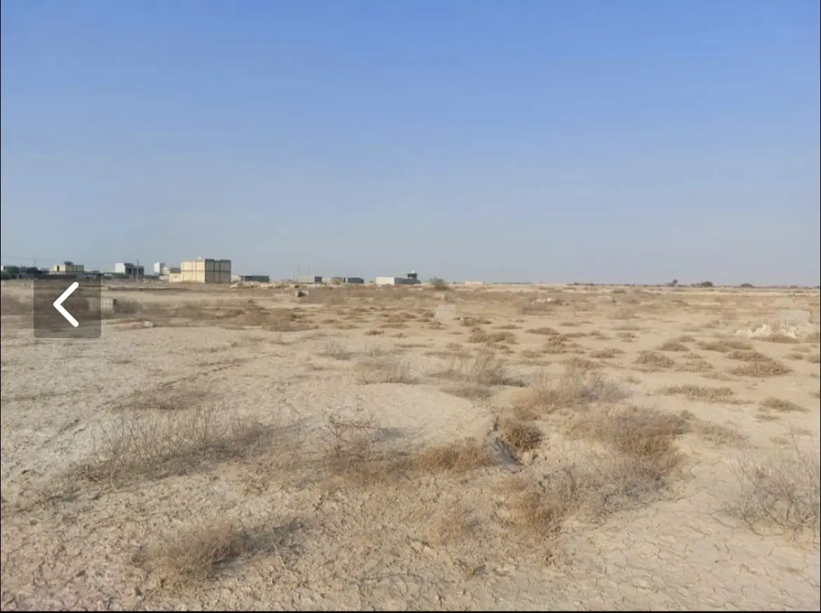 زمین جنب بیمارستان امیر المومنین