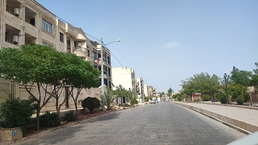 بدون مشابه_  بر خیابان _ فاز یک شمال بدون مشرف