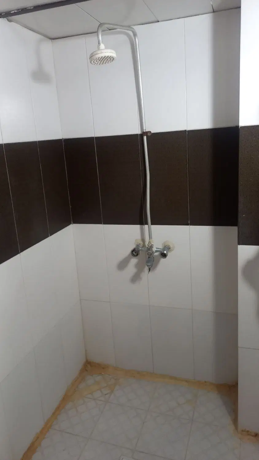 قرچک باقر آباد میرزایی خیابان دادگستری امام صادق 6