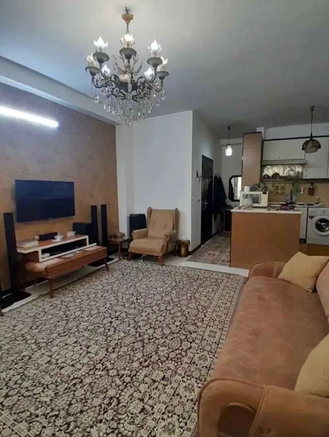 مشاور رامین۷۰متری فروش طبقه اول