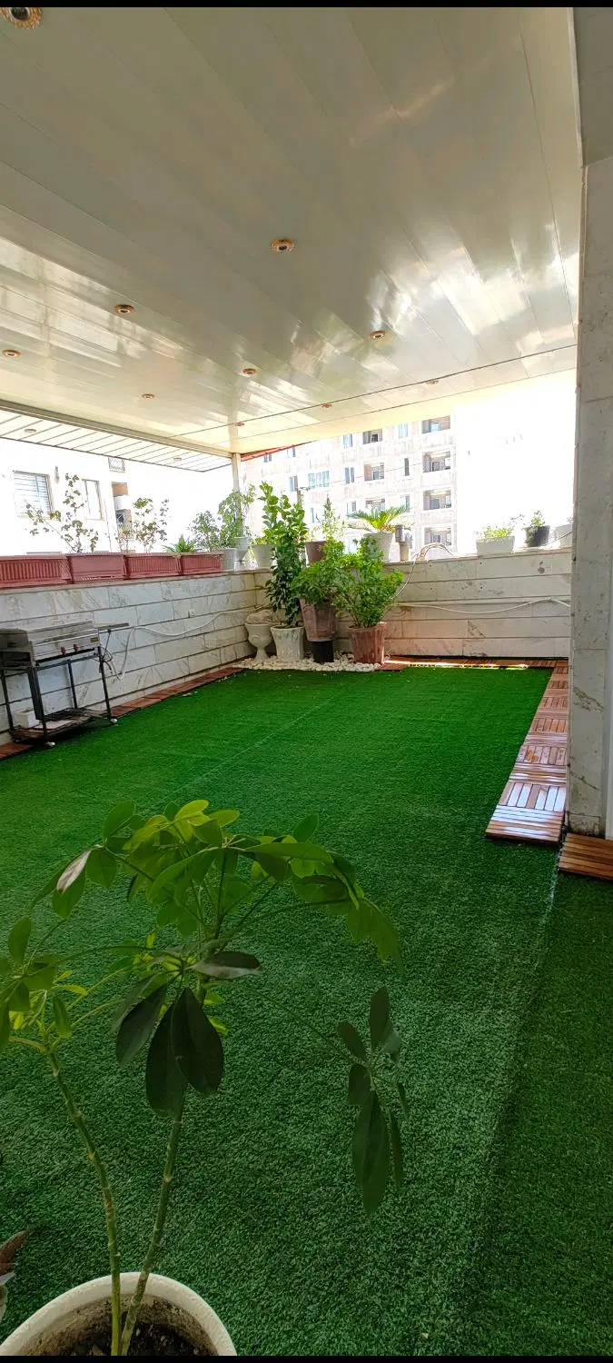 فروش آپارتمان سه طبقه(یکجا)