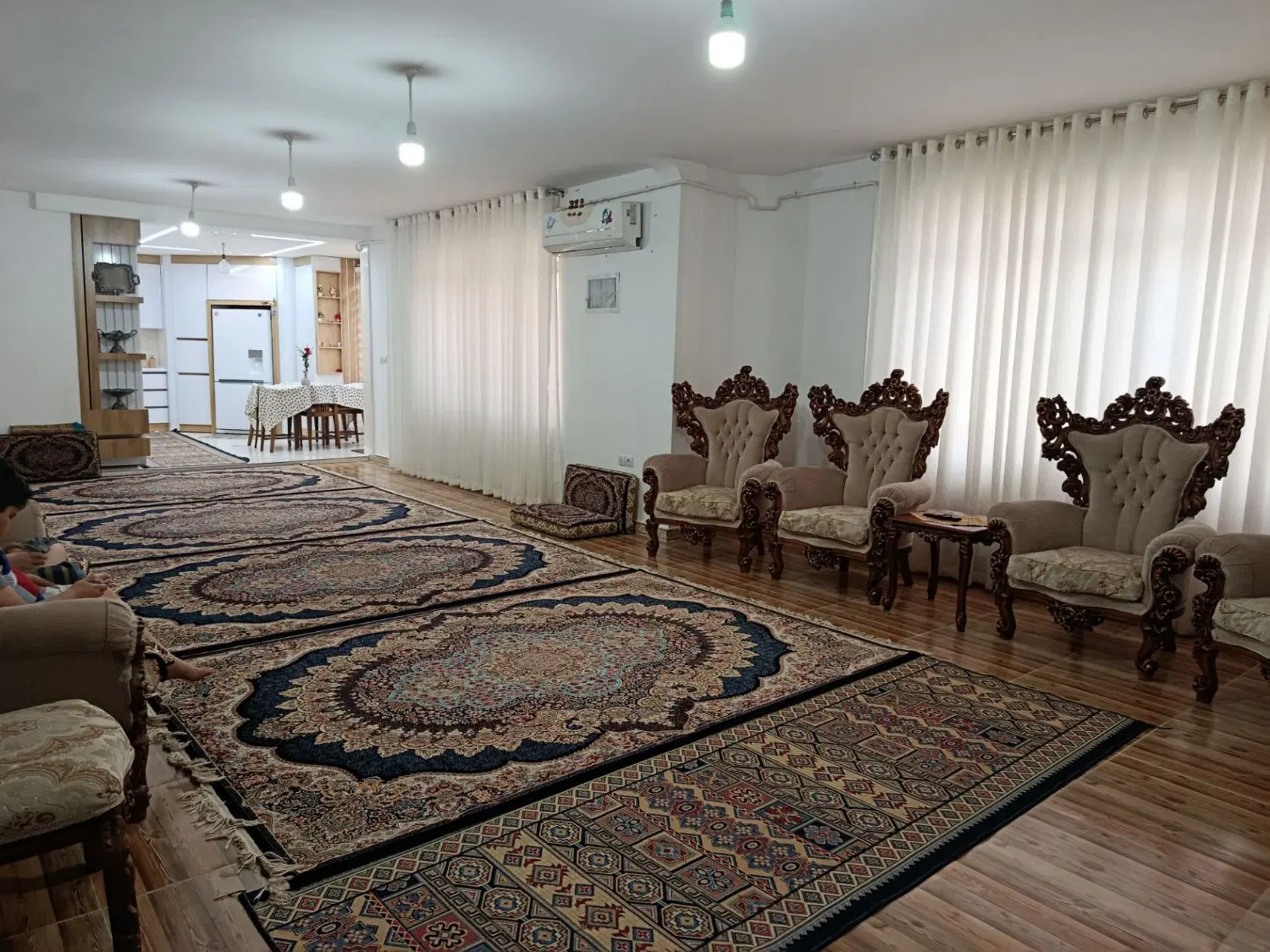 واحد عبور مجزا پارکینگ اختصاصی فاز۲ دوشان