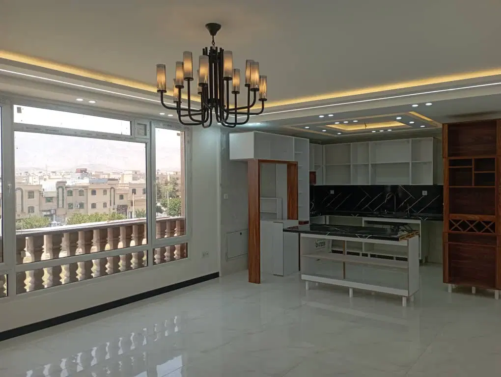۱۰۱ متر خوش‌نقشه _دوخواب_نورگیر جنوبی_فول امکانات